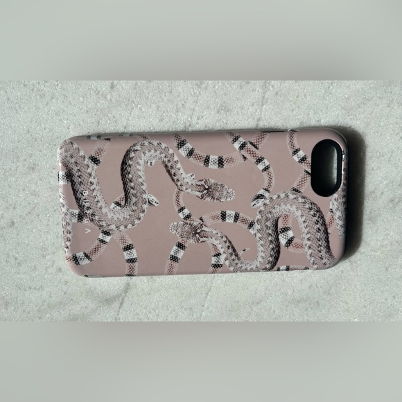 BURGA phone case for iPhone8 - Picture 4 of 4